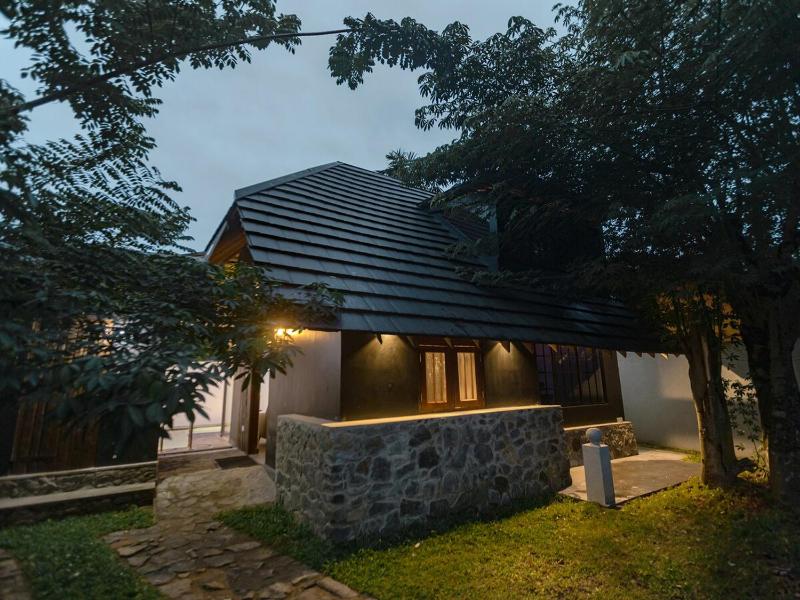 Villa H2O by Dr Nalin -Entire 2BR Villa - Private Pool & Breakfast - 5 min to Secret Beach - image 7