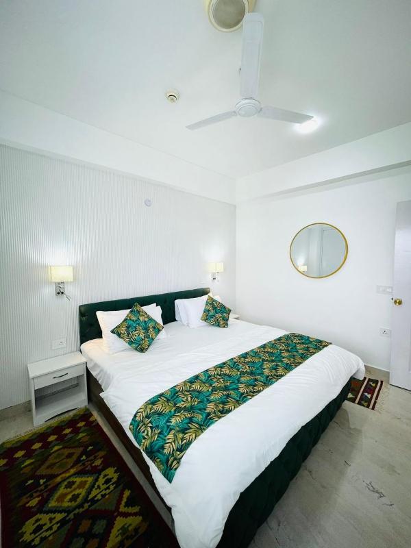 Luxury Studio Knowledge Park 3 Greater Noida - image 8