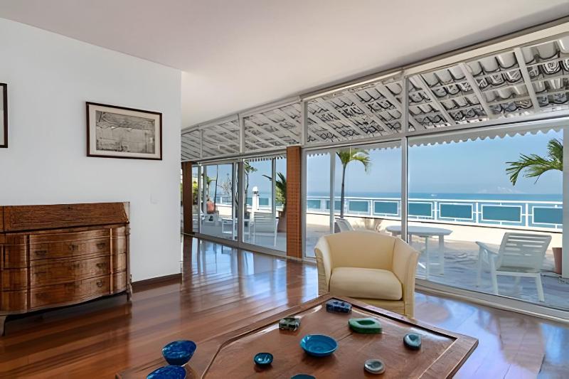 ADV005 Huge penthouse for 8 on Ipanema beach - image 9