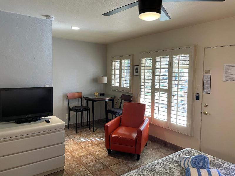 Desert Paradise - A Men's Clothing Optional Resort - image 12