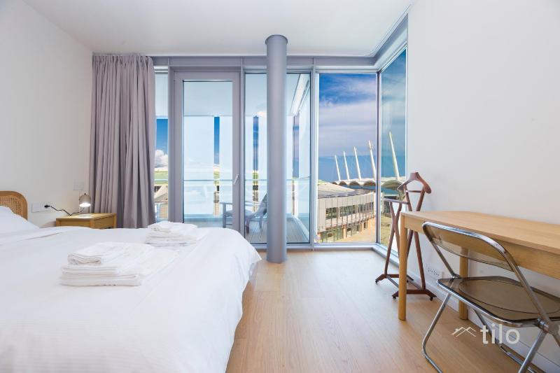 Waterfront Lux | 2BR | A/C| Parking By Tilo - image 36