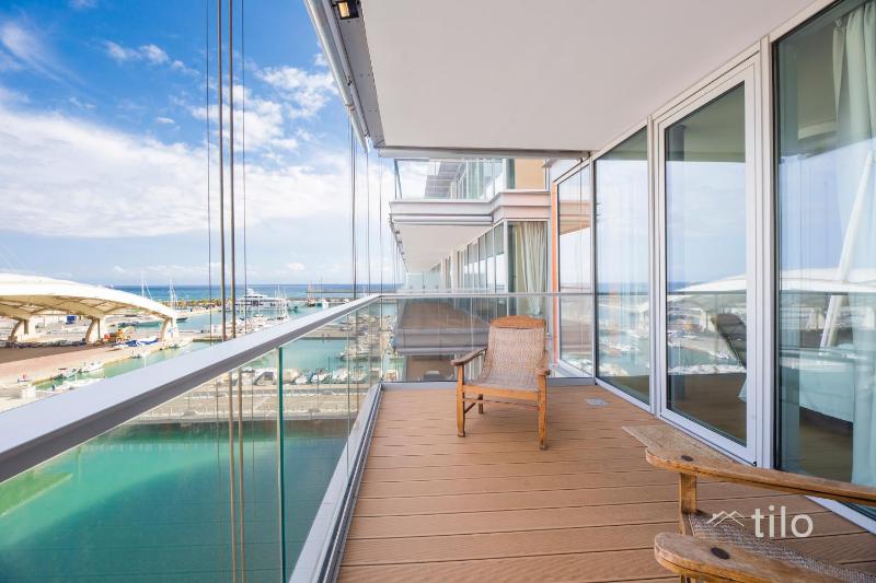 Waterfront Lux | 2BR | A/C| Parking By Tilo - image 25