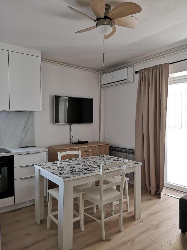Apartments Natasa - image 10