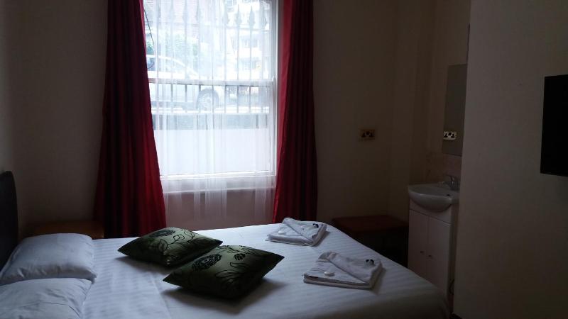 Three-Bedroom Apartment image 2