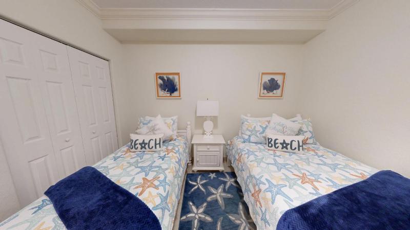 Beachfront 2Br Walk-Out King Twins Pool Wifi - image 10