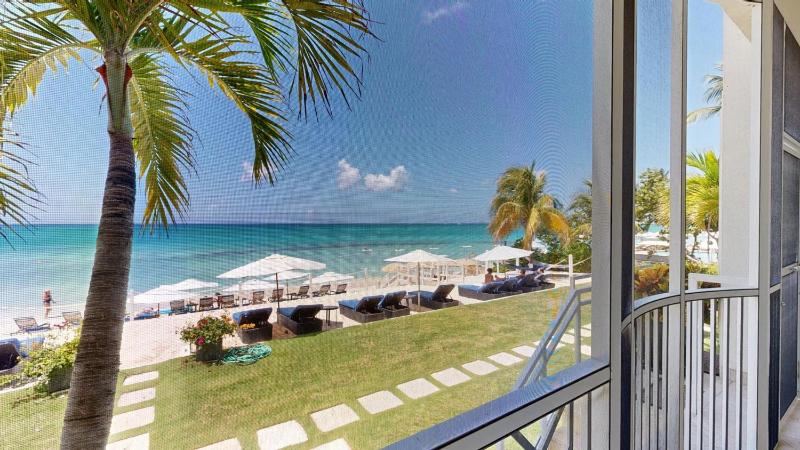 Beachfront 2Br Walk-Out King Twins Pool Wifi - image 3
