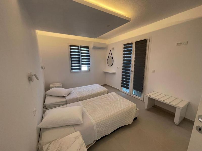 Evagelia's Place - image 3