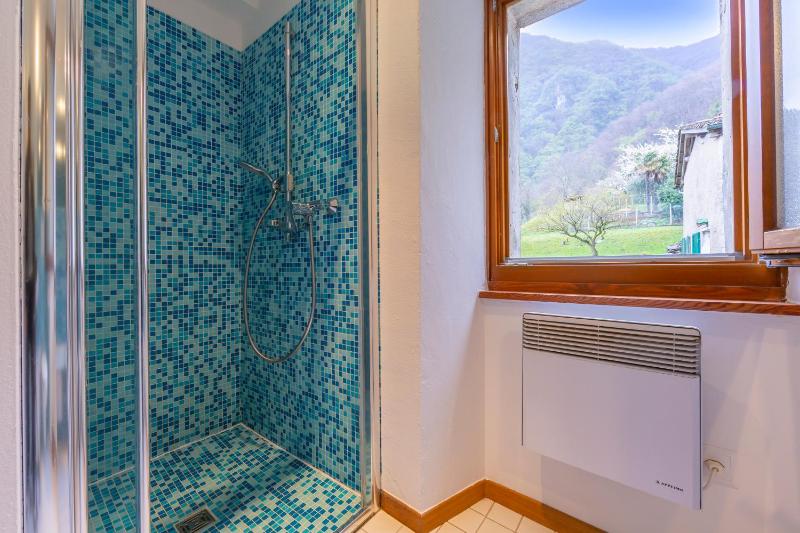 Casa Gialla Lake Lugano Townhouse for 5 - Happy Rentals - image 3