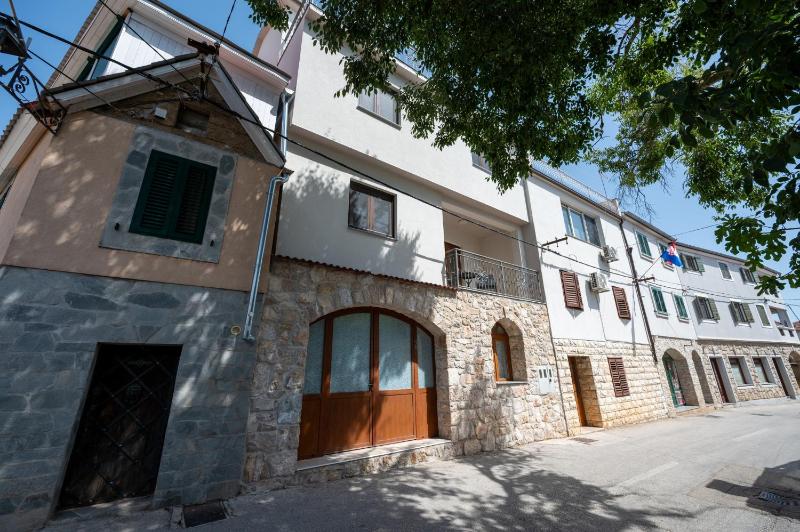 Holiday house with a parking space Pakostane Biograd - 23466 - image 17