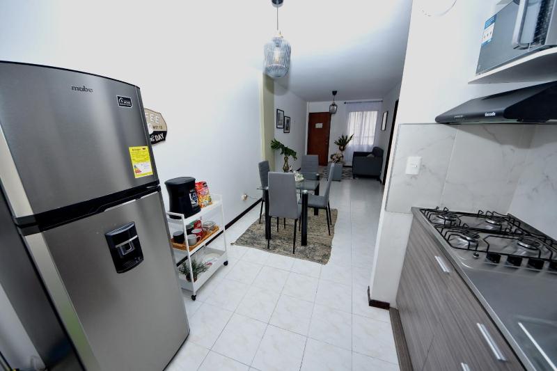In the Heart of Calis Best Area - image 8