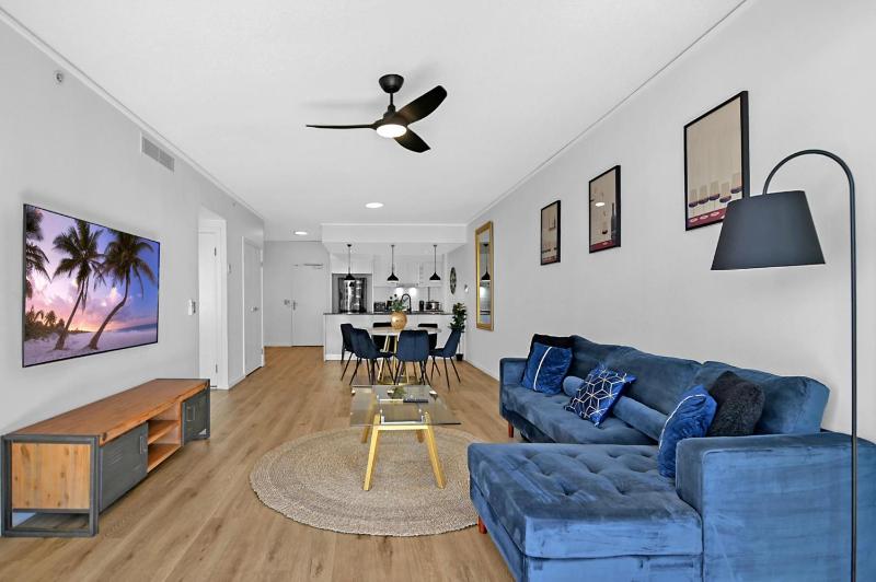 Apt 2204 - Sierra Grand - Broadbeach - image 8