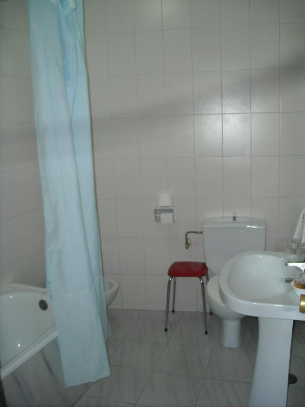 Double or Twin Room image 2