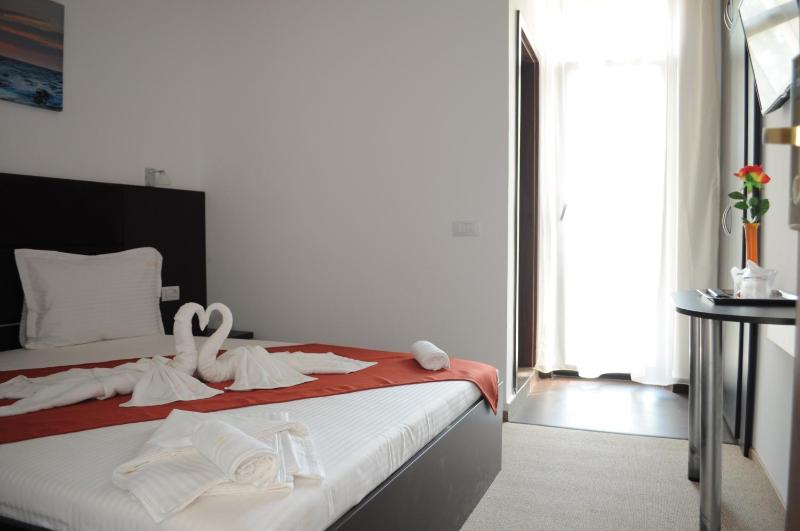 Hotel Evia - image 2