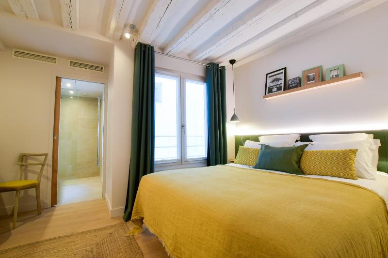 Classic Room with Twin Beds  image 2