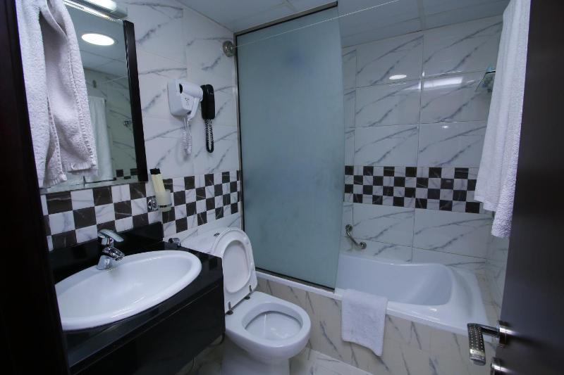 Triple Room image 1