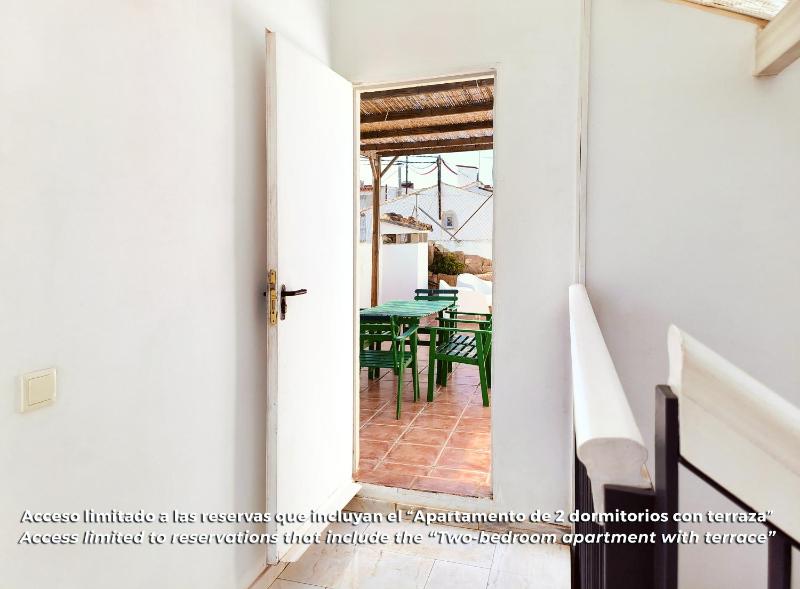 Flats Friends Torres Quart - image 10