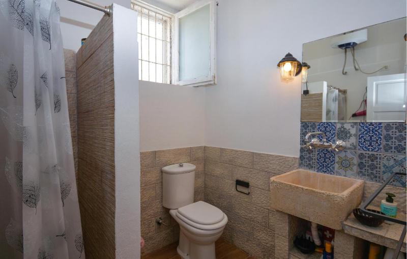 Amazing Home In Marzamemi With House Sea View - image 24