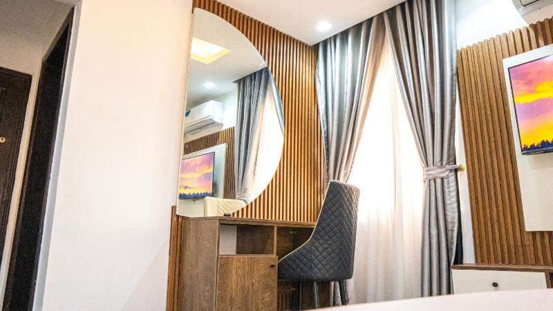 EEVA Maison Apartments - image 6