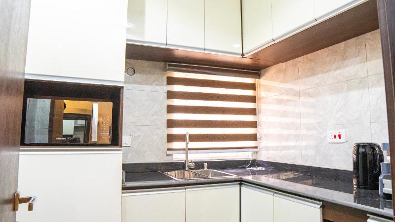 EEVA Maison Apartments - image 3