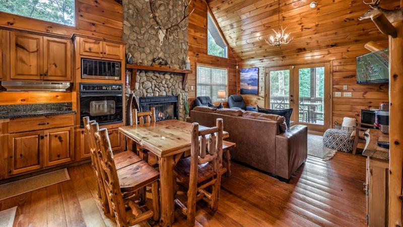 Cavalier Cabin - image 32