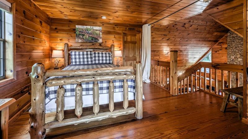 Cavalier Cabin - image 9