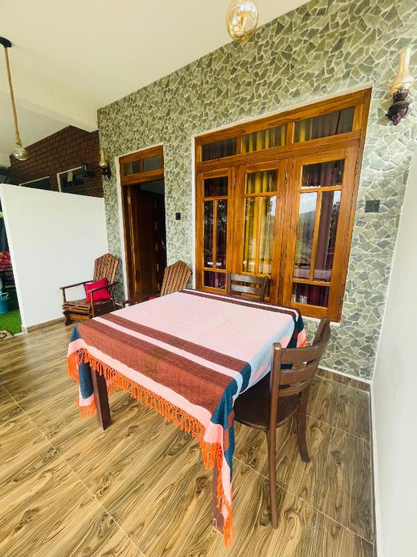 Snuggle Cottage - image 10