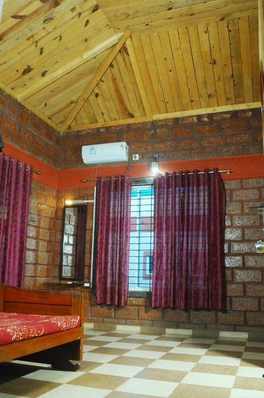 Akhade's Valley Villa - image 11