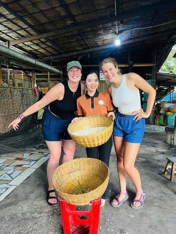 Green Sunshine Homestay - image 27
