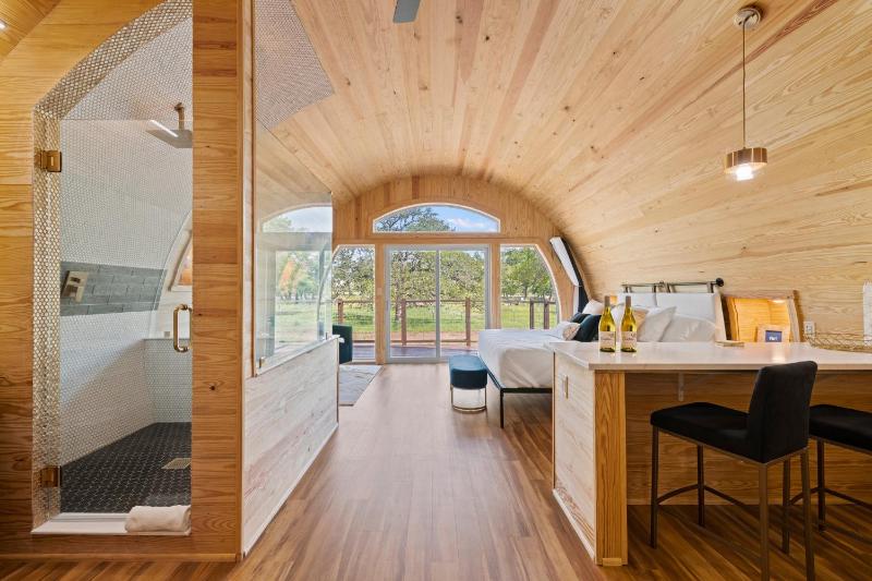 Romantic Chardonnay Wine Barrel Cabin - image 28