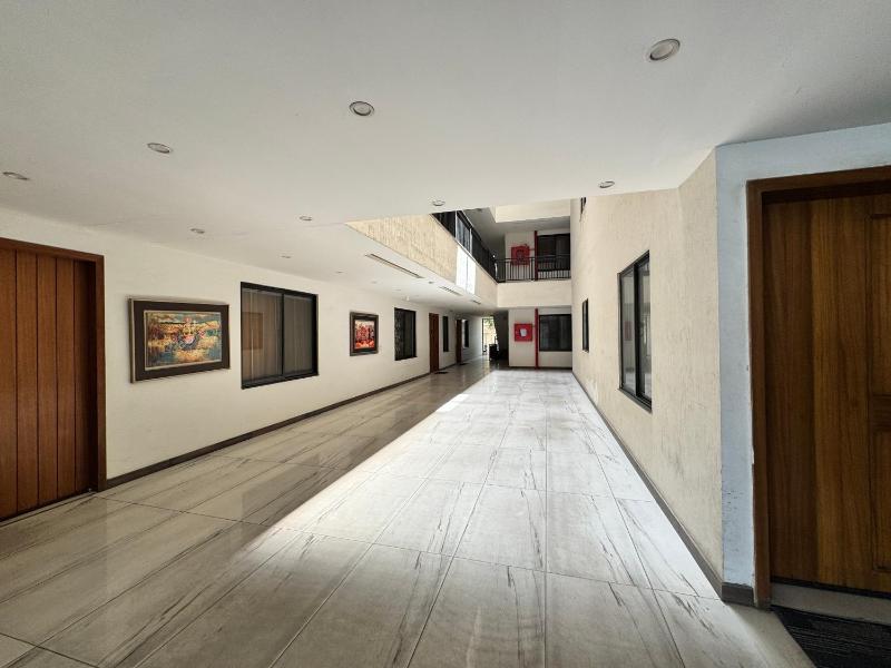 The Cozy Suite by Lux Haven Stays 2 Bedroom Apartment - image 2