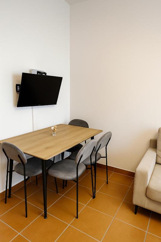 DSA Apartment - image 2