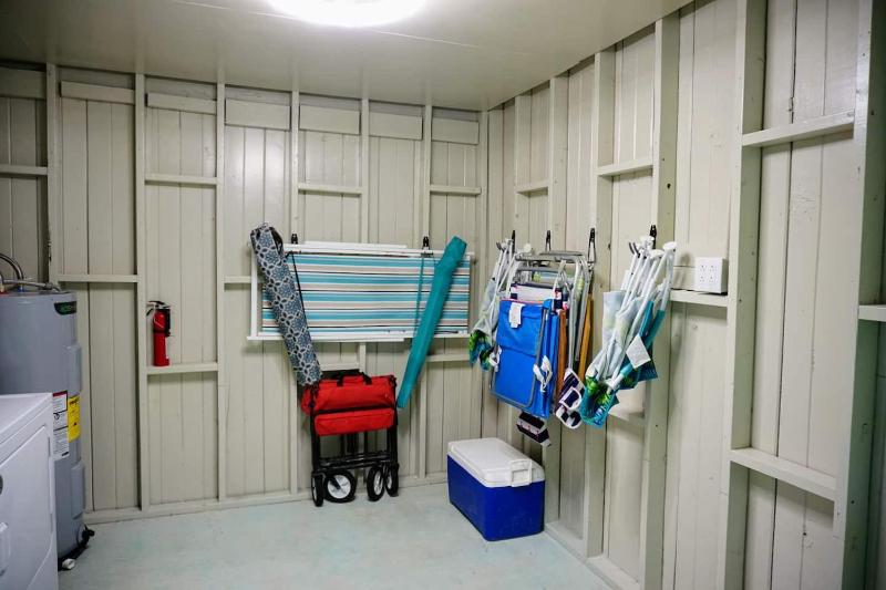 Anna Maria Island Tree House Pet Friendly! - image 16