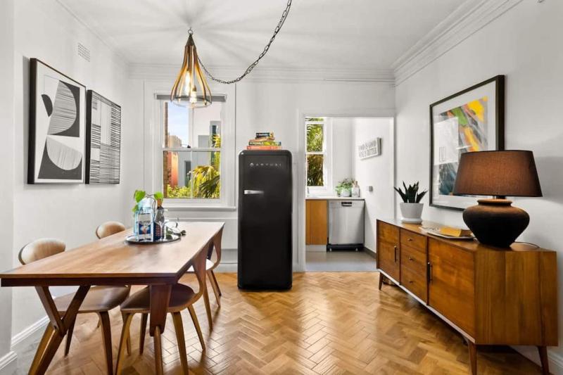 St James Art Deco Dream - 2 Bedrooms w Aircon - image 12