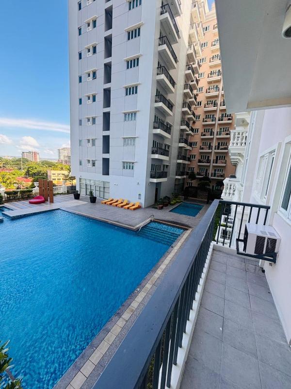* * 11 Poolside Balcony Bliss - image 10