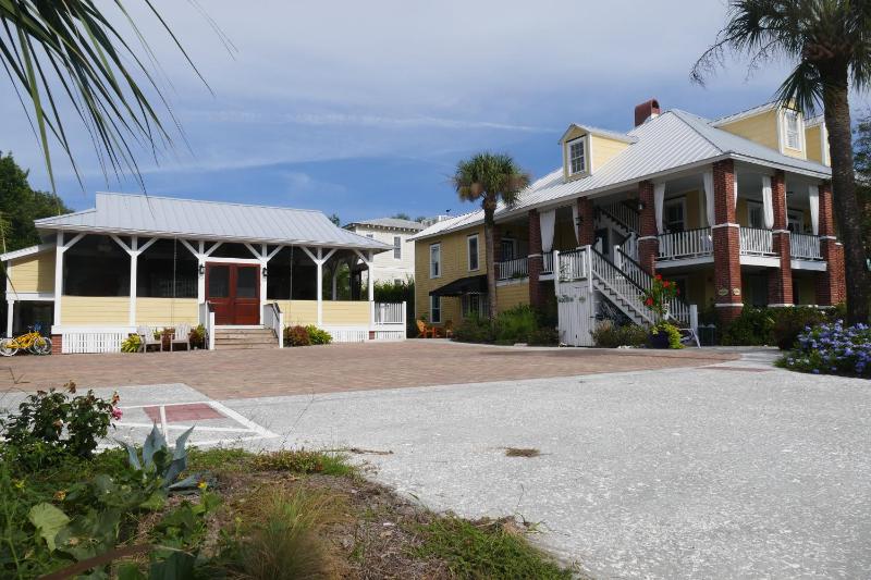 Beachview Inn and Spa - image 33