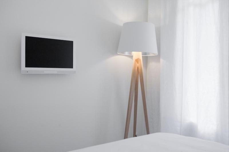 Casanova Charm 4BDR Apartment - image 16