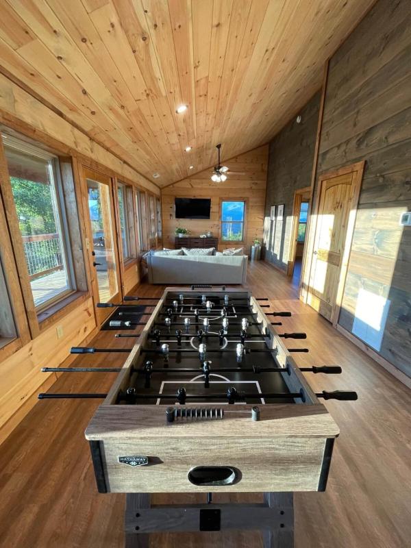 Brand New Chalet with Spectacular Views- Ursa Mons - image 8