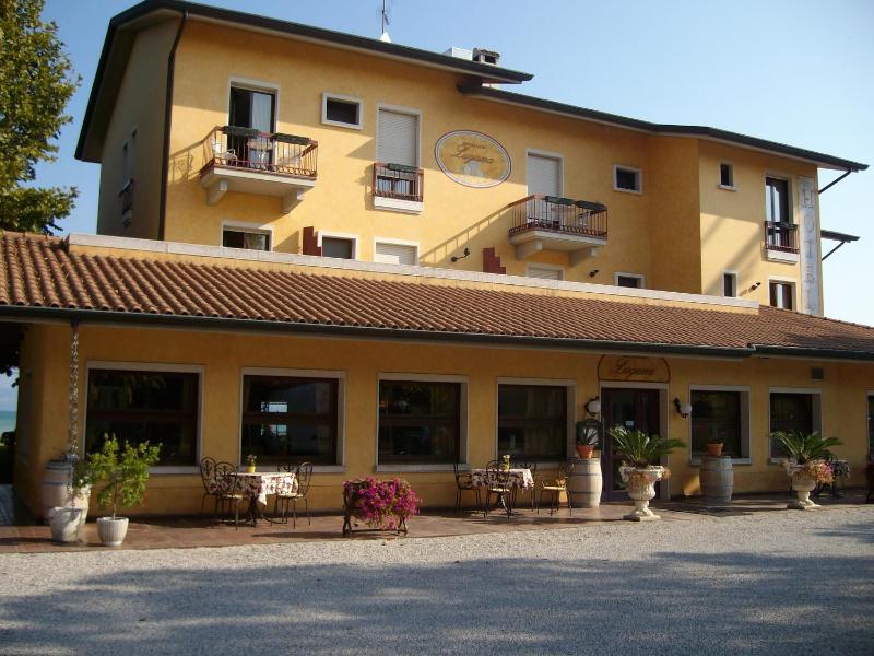 Hotel Lugana Parco Al Lago - image 27