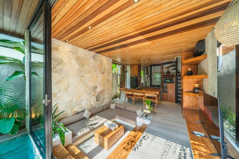Villa Solani - Tranquil 1BR Sanctuary in Prime Pererenan! - image 13