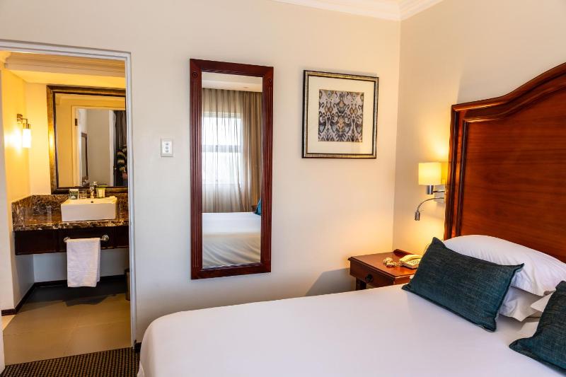 Premier Hotel Regent - image 10