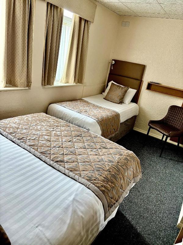 Clifton Court Hotel - image 46