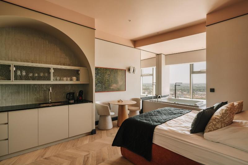 Apartamenty Sky Tower - image 15