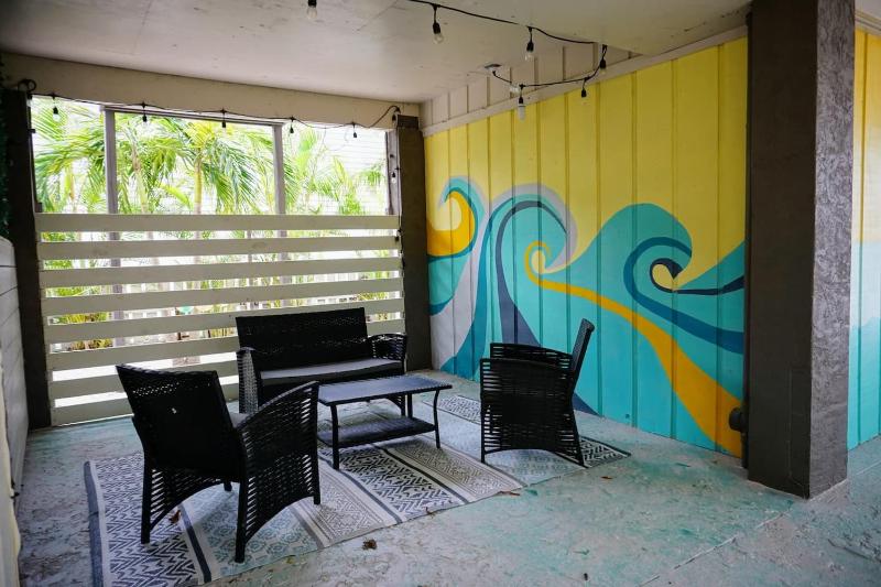 Anna Maria Island Beach Shack Pet Friendly! - image 16