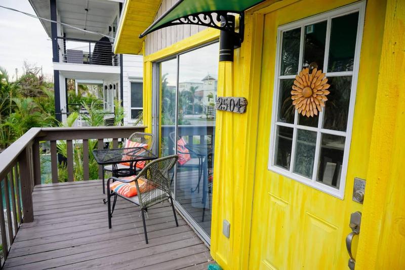 Anna Maria Island Beach Shack Pet Friendly! - image 21