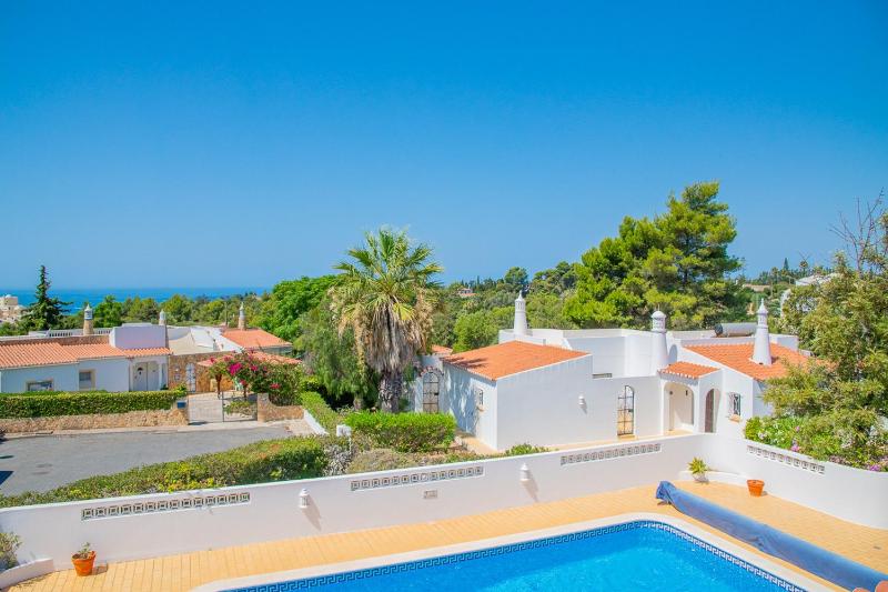 Casa Amora Great holiday Villa in Vale do Milho - image 12