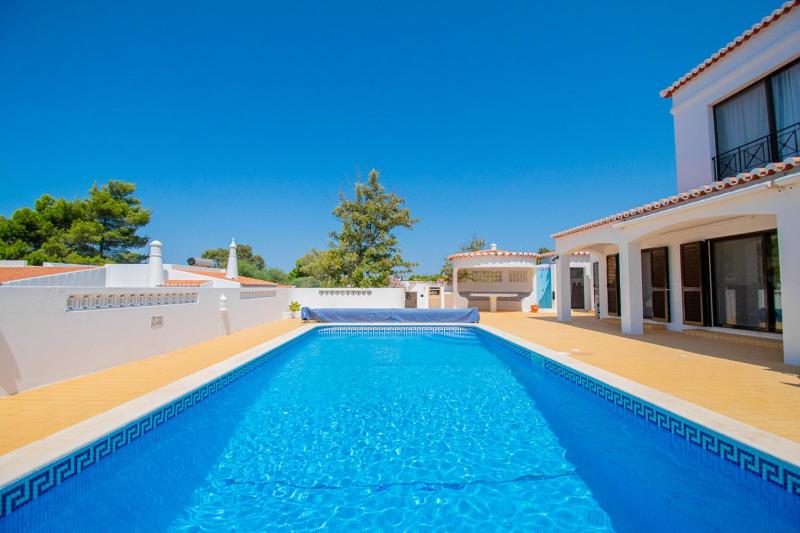 Casa Amora Great holiday Villa in Vale do Milho - image 9