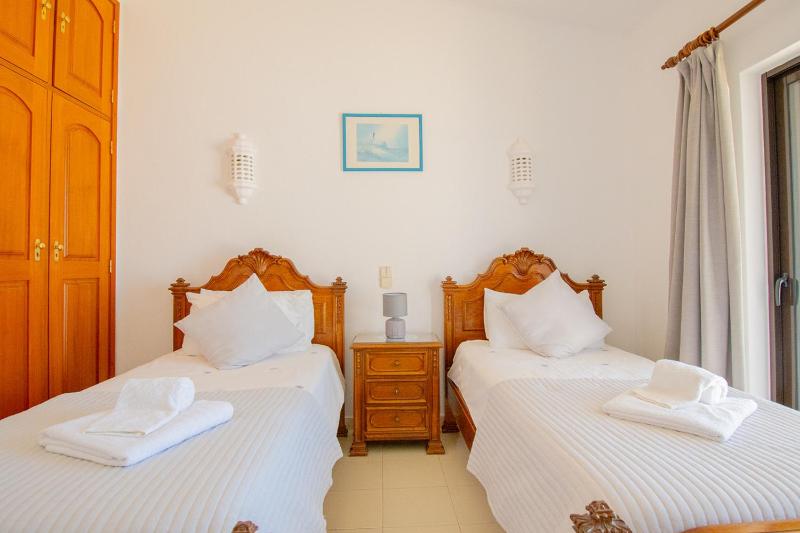 Casa Amora Great holiday Villa in Vale do Milho - image 21