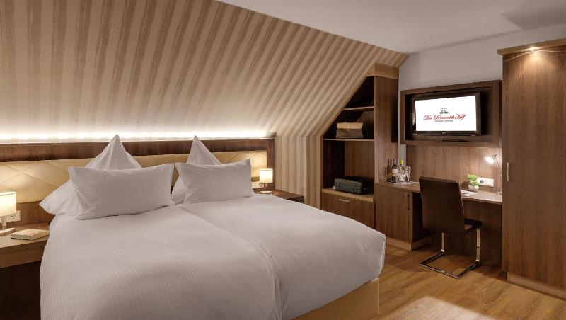 Premium Double Room image 1