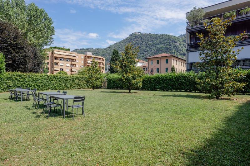 Charming Garden Hideaway Como by Rent All Como - image 2