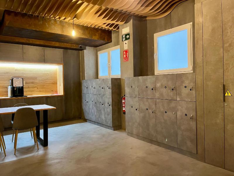 NALU Valencia Boutique Rooms - image 14